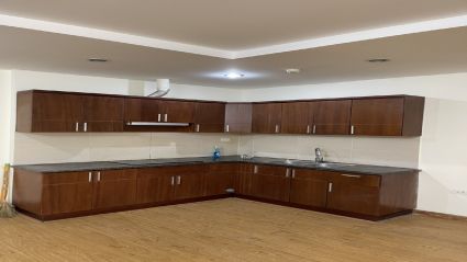 Chính chủ gửi bán chung cư Văn Phú Victoria, căn góc 116m2, đẹp thoáng, nội thất CĐT