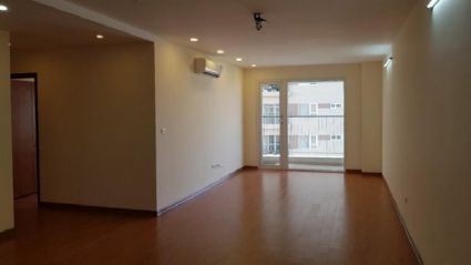 Cần bán gấp chung cư Victoria Văn Phú 3 phòng ngủ, tầng trung, nội thất nguyên bản. LH 0989.606.838