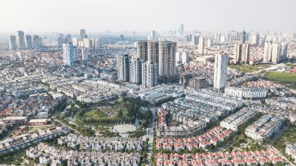 Bán nhà liền kề Văn Phú hướng Đông Nam đường rộng thông suốt, gần chợ, trường học và ga tàu điện trên cao